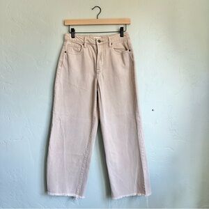 Altar'd State Women’s Wide Leg Cropped Raw Hem Cream Color Jeans Size‎ 25 EUC